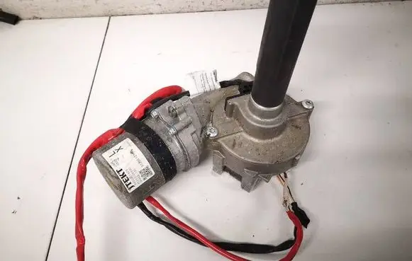 Toyota Avensis T270 Power steering pump 4525005690