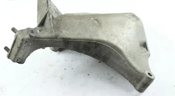 Volkswagen Polo V 6R Engine mounting bracket 03P199206