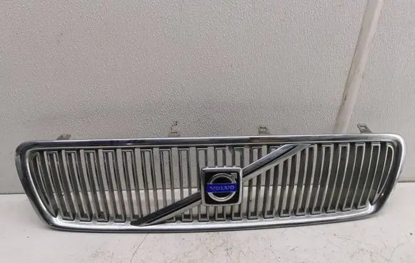 Volvo V70 Front grill 8659875