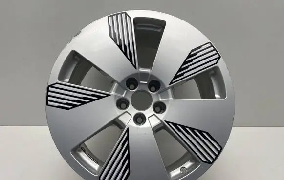 R19 alloy rim