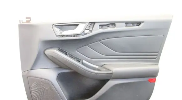 Ford Focus Front door card panel trim