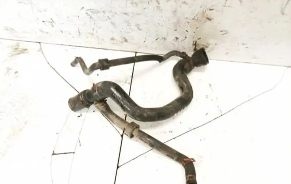 Skoda Octavia Mk2 (1Z) Engine coolant pipe/hose