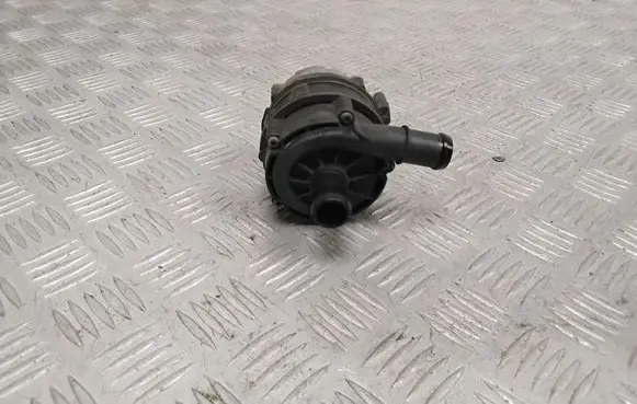 Volkswagen PASSAT B8 Electric auxiliary coolant/water pump 04L965567