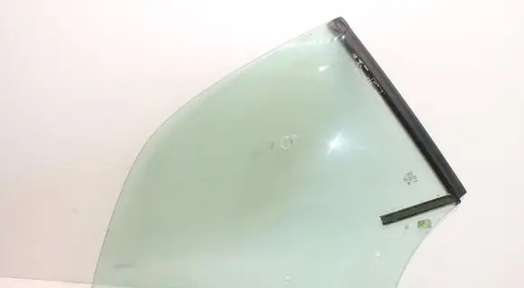 Audi A3 S3 8P Rear side window