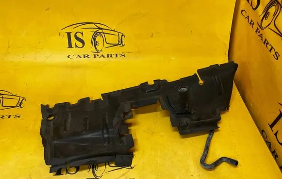 Audi A8 S8 D4 4H Intercooler air channel guide 4H1927731A 4H1713041E