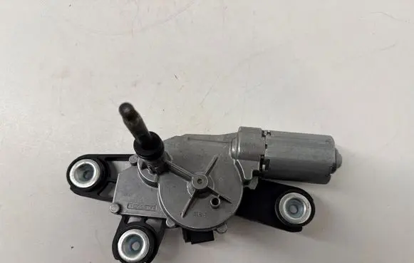 Ford Fiesta Rear window wiper motor 8A61A17K441AE