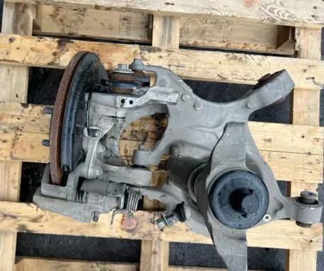 Ford Mustang VI Rear wheel hub spindle/knuckle 