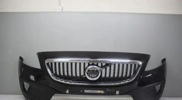 Volvo XC40 Front bumper