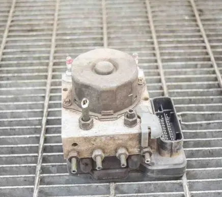 Toyota Auris E180 ABS Pump