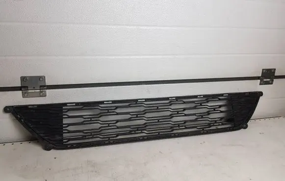KIA Ceed Front bumper lower grill 865221H500