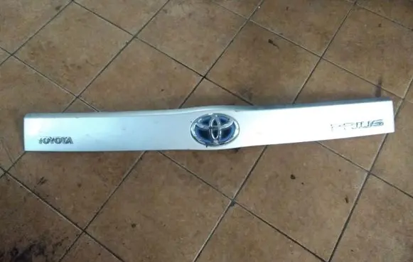 Toyota Prius (XW30) Tailgate trim 7680147070 7681147070