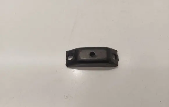 Volkswagen PASSAT B3 other engine part 037133231D