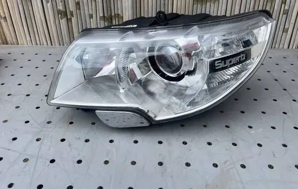 Skoda Superb B6 (3T) Headlight/headlamp 1ZS24704709 3T1941015E