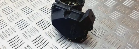 Volkswagen Caddy Throttle valve 03G128063A