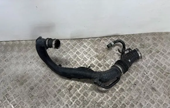 Ford Fusion II Intercooler hose/pipe DS739C623G