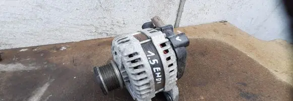 Peugeot 208 Generator/alternator 9820893880