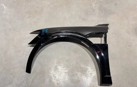 Audi e-tron Fender 4KE821021C 4KE853717