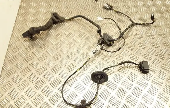 Ford Focus Front door wiring loom 8M5T14K138DFA