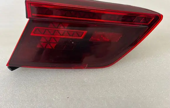 Volkswagen Tiguan Tailgate rear/tail lights 5NA945307D 2SA01252201 00676543
