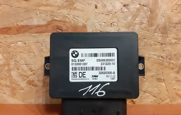 BMW 5 F10 F11 Rear brake EMF control unit/module 6863800 EB686380001