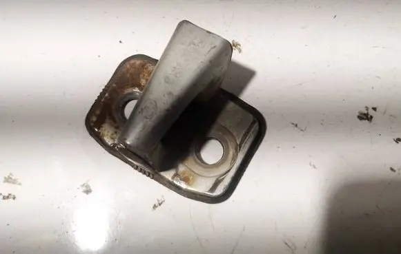 Audi A4 S4 B5 8D Rear door lock loop/hook striker 