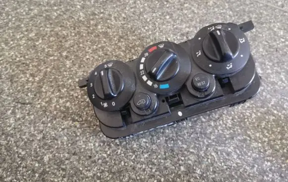 Mercedes-Benz Vaneo W414 Climate control unit A4144460228