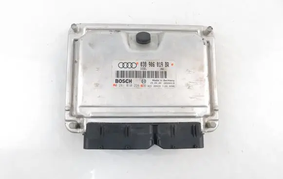 Audi A4 S4 B5 8D Engine control unit/module 081010226 038906019BR