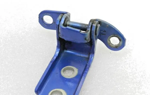 Toyota Yaris Rear door lower hinge 687800D071