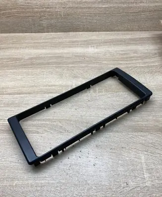 Radio/GPS head unit trim