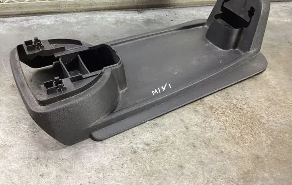 Other center console (tunnel) element