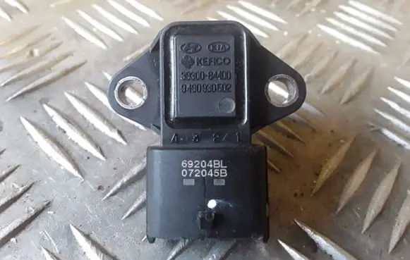 KIA Carens II Air pressure sensor 3930084400 9490930502