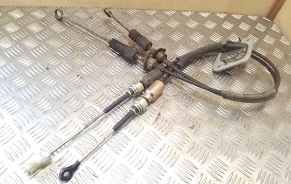 Gear shift cable linkage