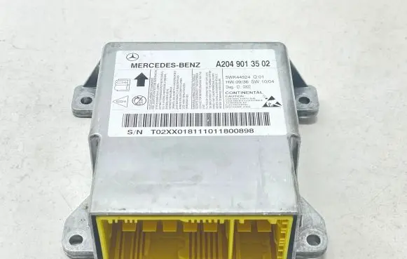 Mercedes-Benz C W204 Airbag control unit/module A2049013502 5WK44524