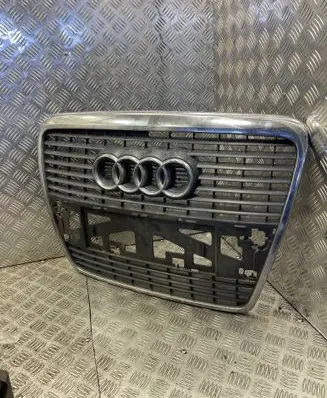 Front bumper upper radiator grill