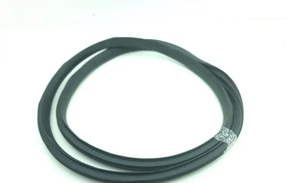 Renault Captur II Rear door rubber seal (on body) 