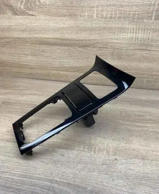 Porsche Cayenne (92A) Ashtray trim (front) 7P5863324F 7P5857273A
