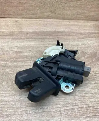 Audi A6 S6 C6 4F Tailgate/trunk/boot lock/catch/latch 4F5827505D