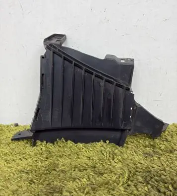 Audi A4 S4 B9 8W Radiator trim 8W0121764L