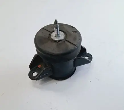 Nissan e-NV200 Engine mount bracket