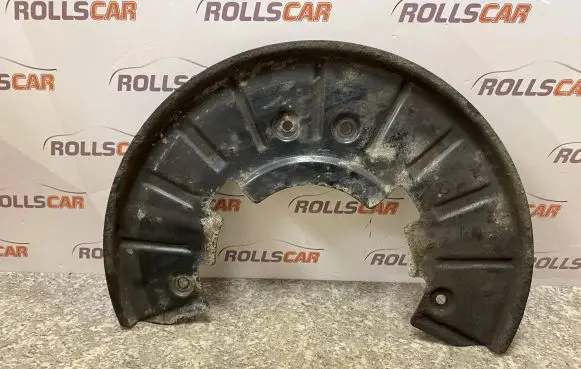 Volkswagen Touareg I Front brake disc dust cover plate 