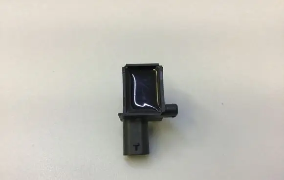 Chrysler Pacifica Airbag deployment crash/impact sensor 68185746AA 53312250 02511