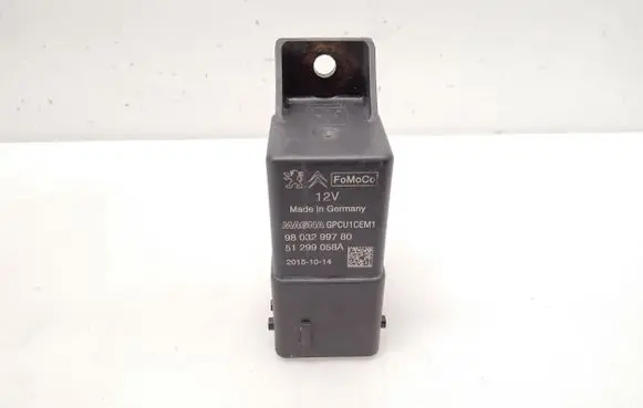 Ford C-MAX II Glow plug pre-heat relay 9803299780 51299058A