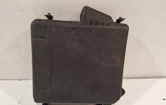 Renault Megane III Fuse box cover 284040002R
