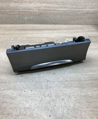 Ashtray (front)