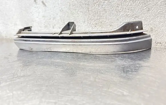Opel Zafira B Under headlight/headlamp trim 90580652
