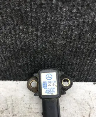 Mercedes-Benz Sprinter W901 W902 W903 W904 Air pressure sensor A0041533128 16244349