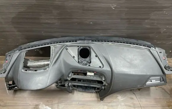 BMW 6 F12 F13 Dashboard 105023859