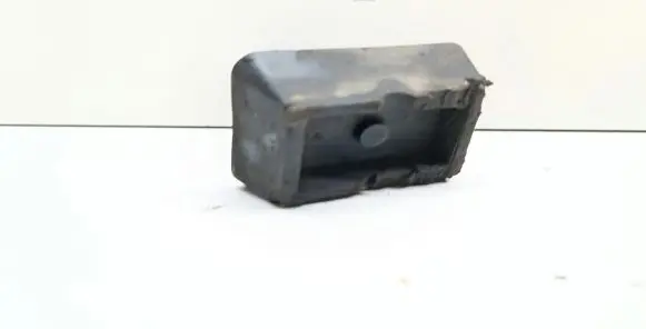 BMW X3 E83 Jacking socket point 8268885