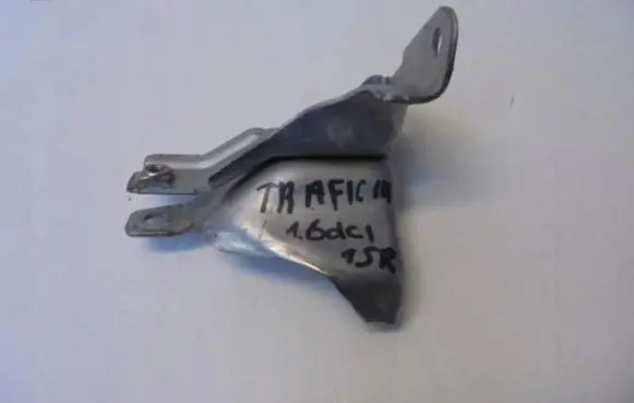 Opel Vivaro Engine mount bracket