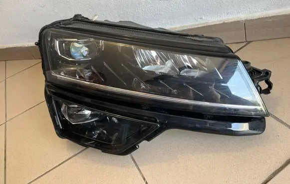 Skoda Karoq Headlight/headlamp 57B941016D